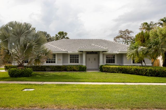 13590 Callington Drive, Wellington, FL 33414