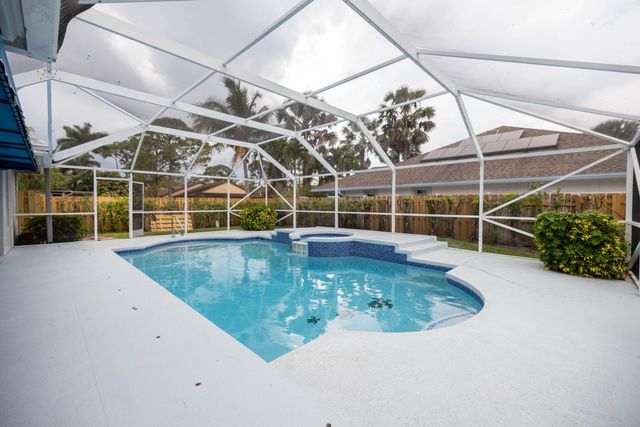 13590 Callington Drive, Wellington, FL 33414