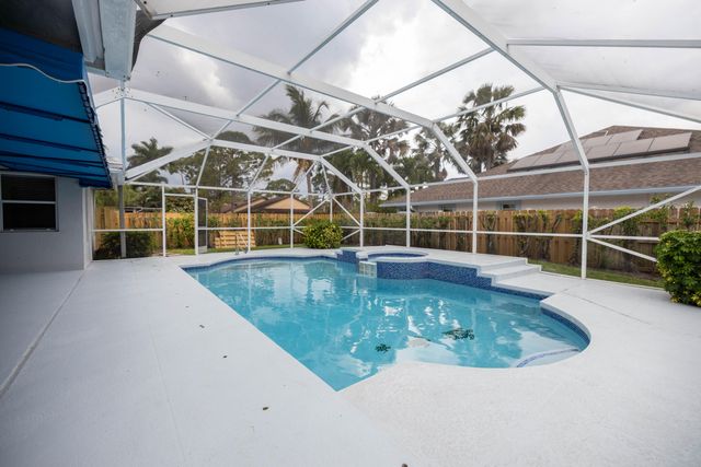 13590 Callington Drive, Wellington, FL 33414