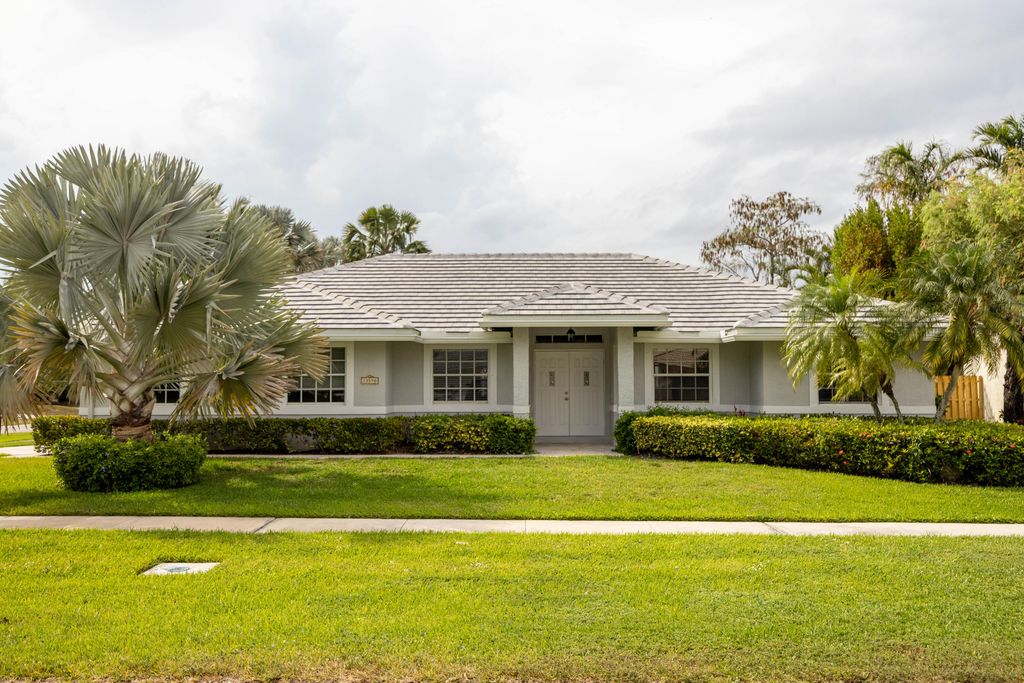 13590 Callington Drive, Wellington, FL 33414