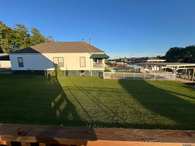 18100 Bayou Pierre Dr, Maurepas, LA 70449