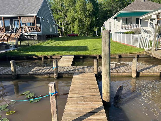 18100 Bayou Pierre Dr, Maurepas, LA 70449