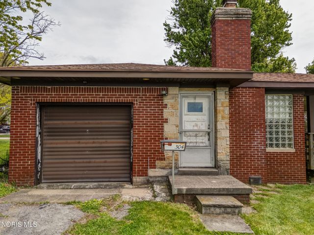 304 Mohawk Place, Maumee, OH 43537