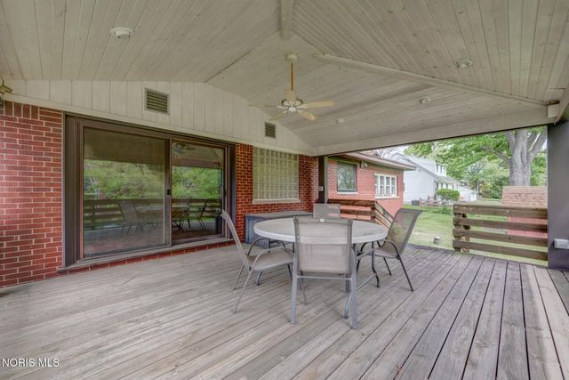 304 Mohawk Place, Maumee, OH 43537