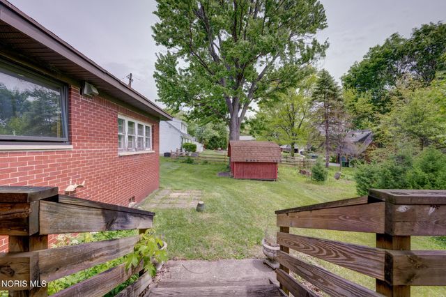 304 Mohawk Place, Maumee, OH 43537