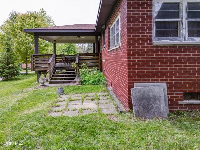 304 Mohawk Place, Maumee, OH 43537