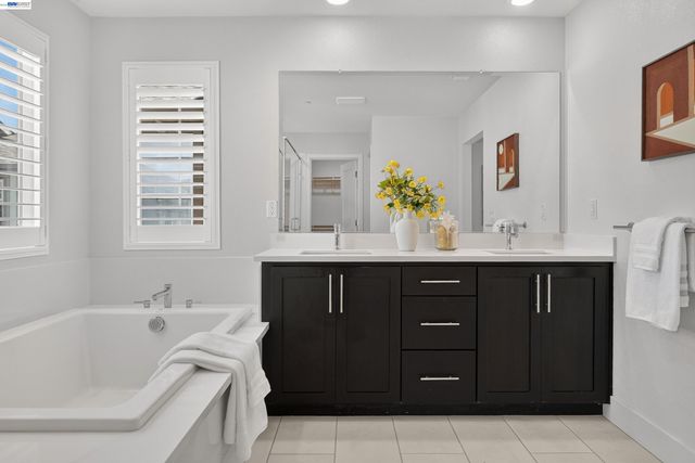 9177 Wave Cove Way, Newark, CA 94560