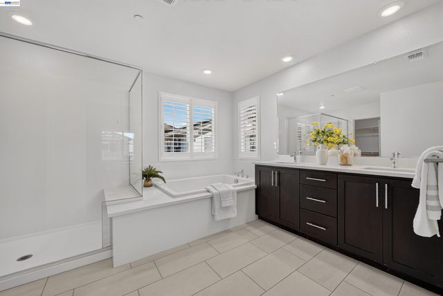 9177 Wave Cove Way, Newark, CA 94560