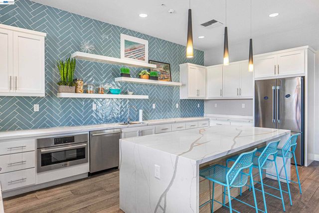 9177 Wave Cove Way, Newark, CA 94560
