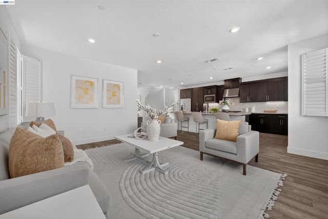 9177 Wave Cove Way, Newark, CA 94560
