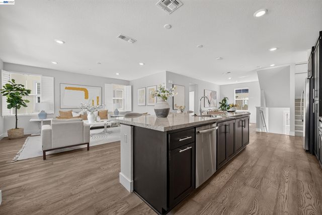 9177 Wave Cove Way, Newark, CA 94560