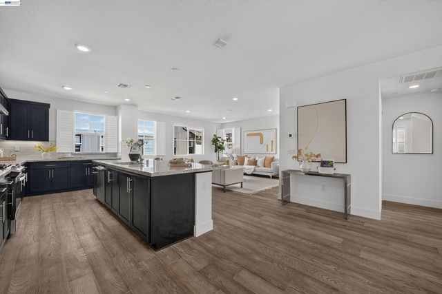 9177 Wave Cove Way, Newark, CA 94560