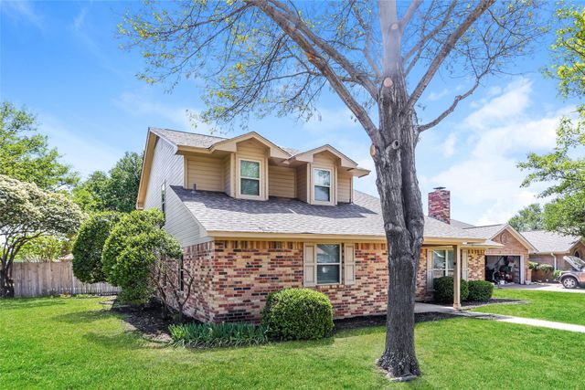 1 Roaring Creek Court, Trophy Club, TX 76262