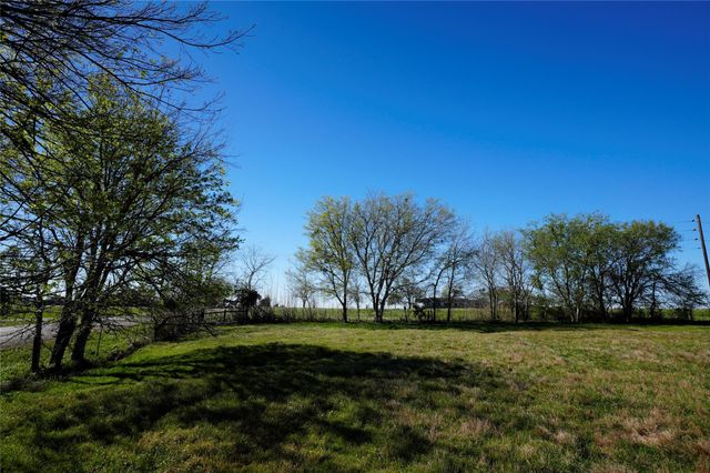 1011-1 Fm 956, Schulenburg, TX 78956