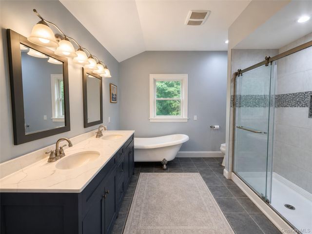 14 Esther Avenue, Congers, NY 10920
