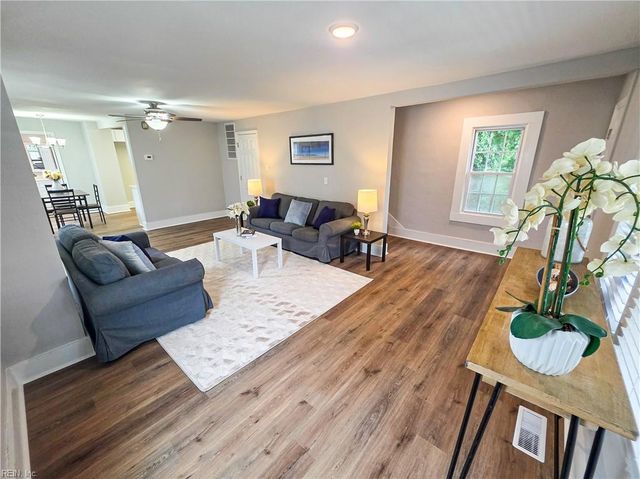 214 Knight ST, Suffolk, VA 23434