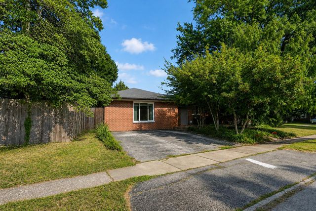 820 Celia Lane, Lexington, KY 40504