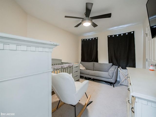 56722 Sunset Drive, Shelby Twp, MI 48316