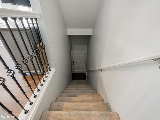 56722 Sunset Drive, Shelby Twp, MI 48316