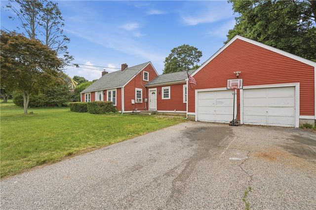 43 Fairview Avenue, Coventry, RI 02816