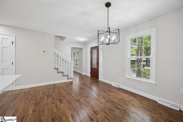113 Lexington Court, Simpsonville, SC 29681