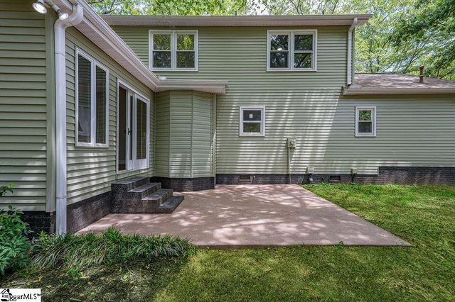 113 Lexington Court, Simpsonville, SC 29681