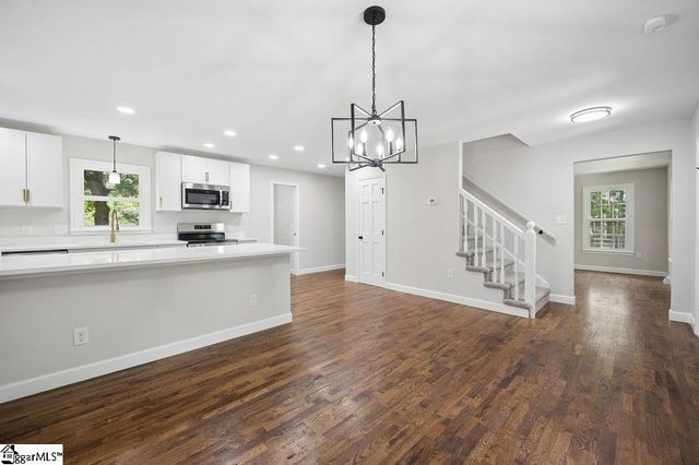 113 Lexington Court, Simpsonville, SC 29681