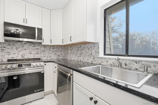 20 Pierces Road 36, Newburgh, NY 12550