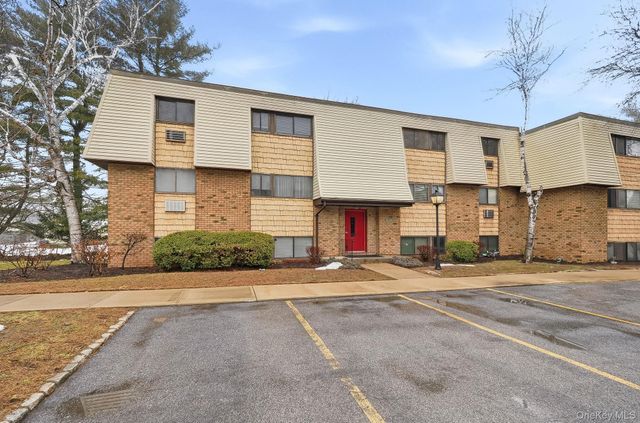 20 Pierces Road 36, Newburgh, NY 12550