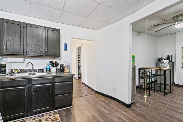 934 5th Ave, Coraopolis, PA 15108