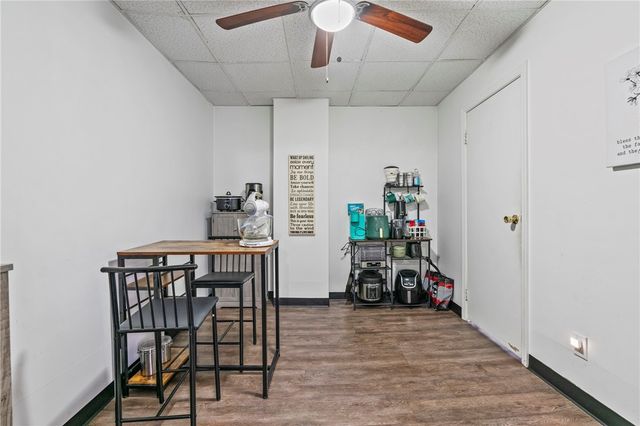 934 5th Ave, Coraopolis, PA 15108