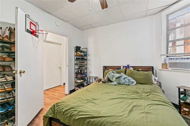 934 5th Ave, Coraopolis, PA 15108