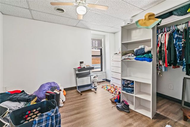 934 5th Ave, Coraopolis, PA 15108