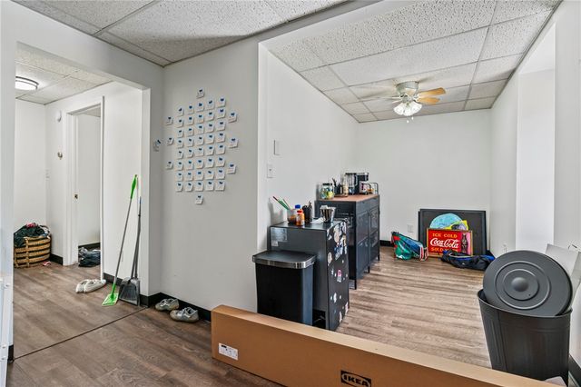 934 5th Ave, Coraopolis, PA 15108