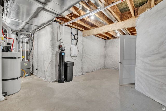 1156 N 2630 W, Clinton, UT 84015