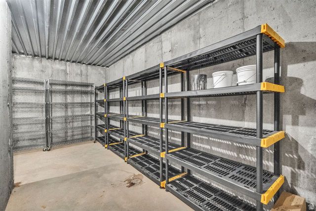 1156 N 2630 W, Clinton, UT 84015