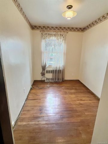 147-25 Brookville Boulevard, Rosedale, NY 11422