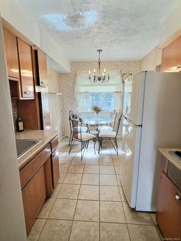 147-25 Brookville Boulevard, Rosedale, NY 11422