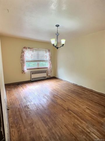 147-25 Brookville Boulevard, Rosedale, NY 11422