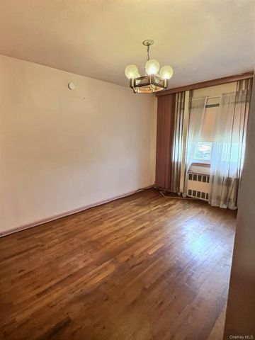 147-25 Brookville Boulevard, Rosedale, NY 11422