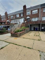 147-25 Brookville Boulevard, Rosedale, NY 11422
