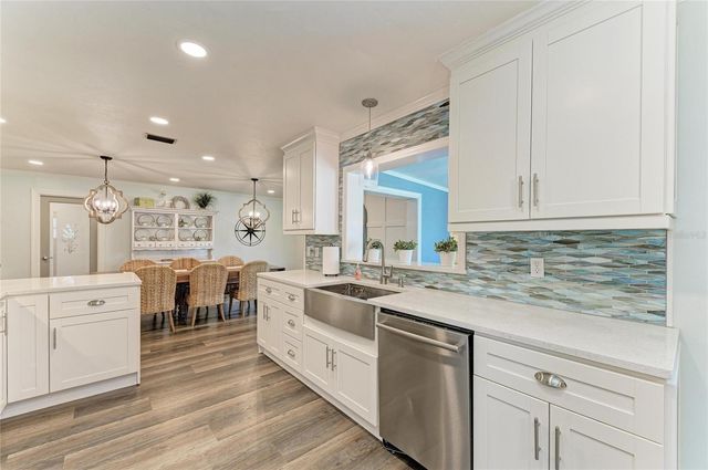 1907 37TH STREET W, Bradenton, FL 34205