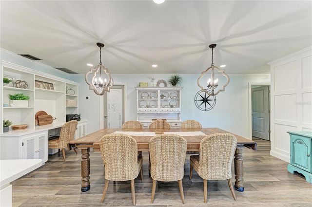 1907 37TH STREET W, Bradenton, FL 34205