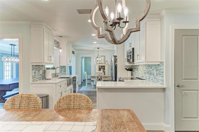 1907 37TH STREET W, Bradenton, FL 34205