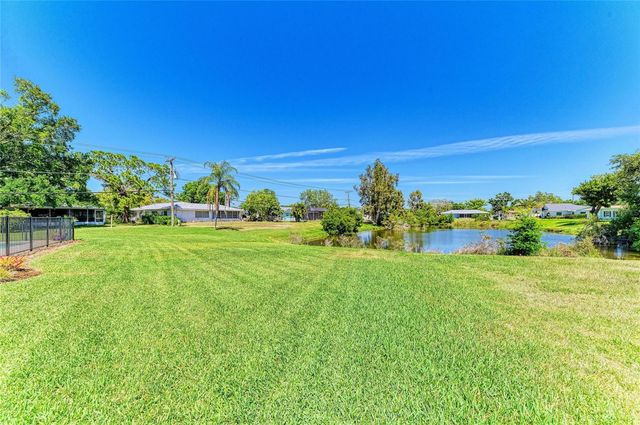 1907 37TH STREET W, Bradenton, FL 34205