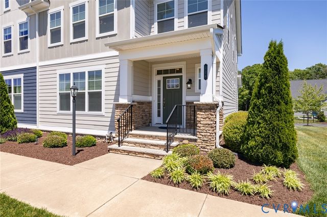 224 Lauradell Rd, Ashland, VA 23005