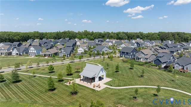 224 Lauradell Rd, Ashland, VA 23005