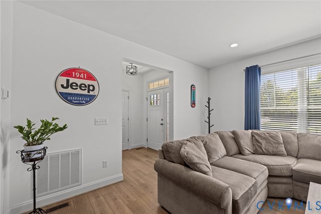 224 Lauradell Rd, Ashland, VA 23005