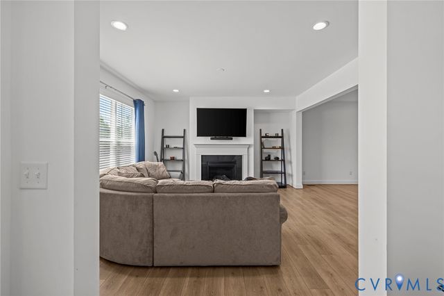 224 Lauradell Rd, Ashland, VA 23005