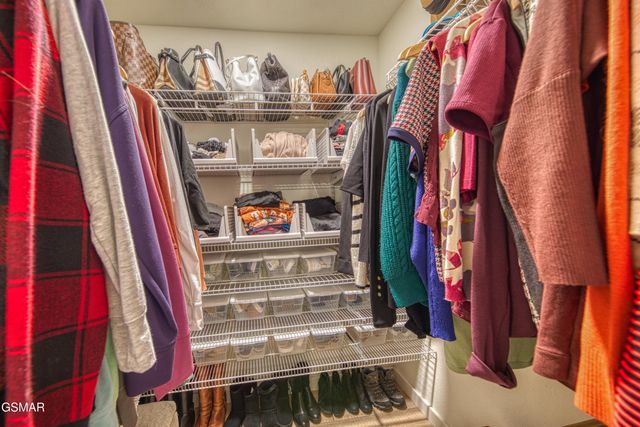 333 Enchanted Forest Lane, Sevierville, TN 37876